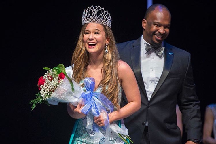 Miss Chapin: County Fair Queen gets Crowned