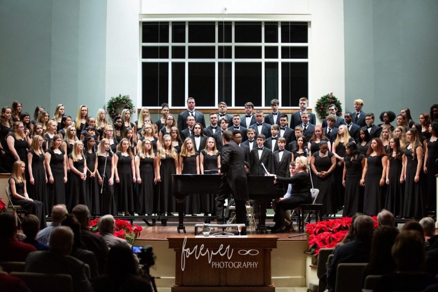 The Chapin Choir Department sings in the Winter Concert.