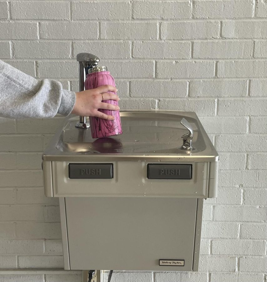 Cafeteria+Water+Fountain