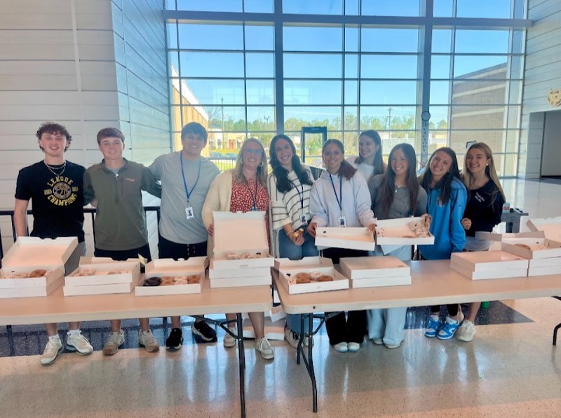 Seniors were able to get free Duck Donuts