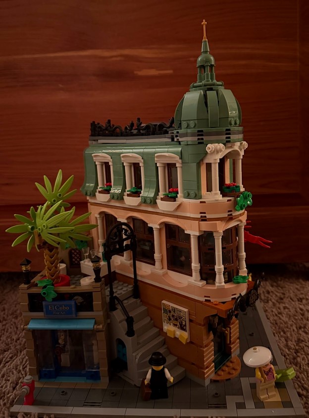 Lego Hotel 1